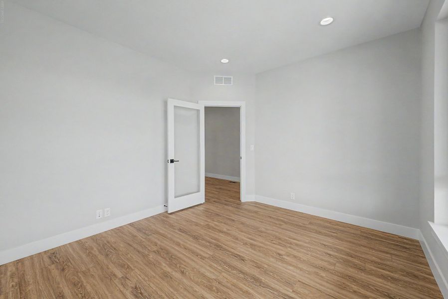 Spacious, unfurnished interior of a new home in West Grange, Longmont (Image 42). Spacious, unfurnished interior of a new home in West Grange, Longmont (Image 42).