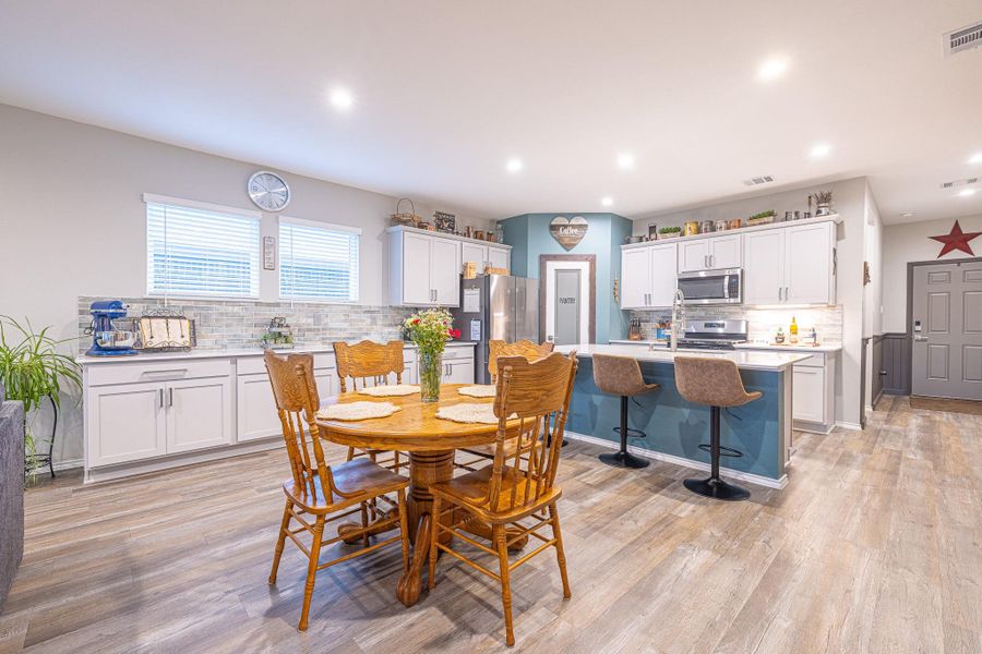 Furnished interior view inside a new home in River Ranch Meadows, Dayton (Image 29). Furnished interior view inside a new home in River Ranch Meadows, Dayton (Image 29).