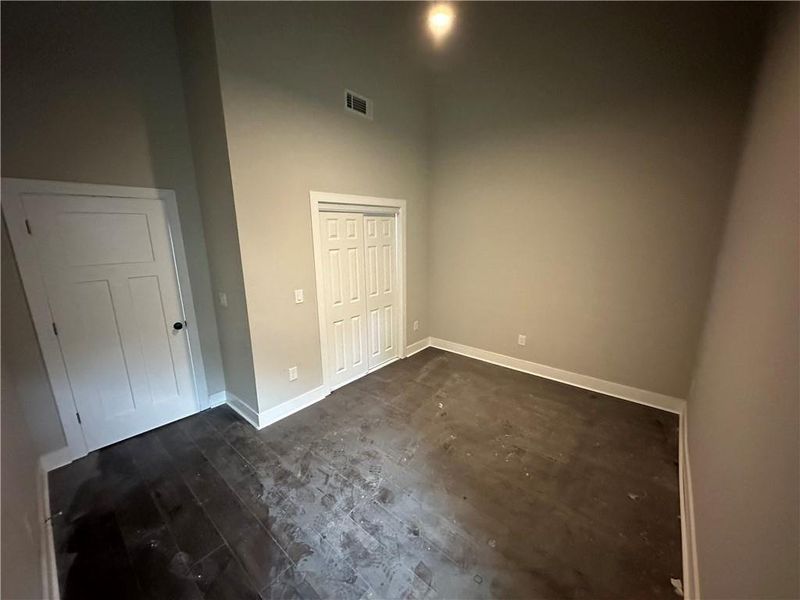 Spacious, unfurnished interior of a new home in , Atlanta (Image 26).