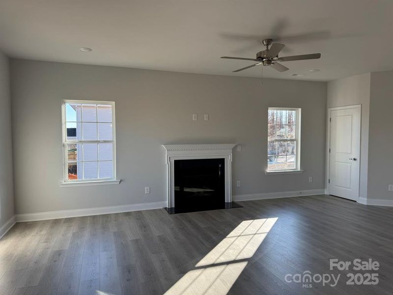 Image 18 of a home in Northlake.