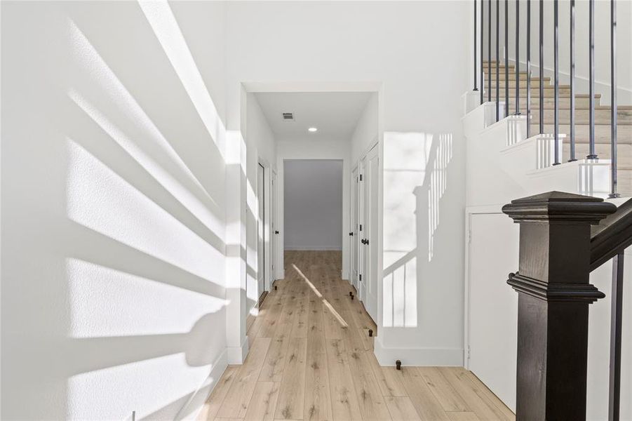 Spacious, unfurnished interior of a new home in , Dallas (Image 16).