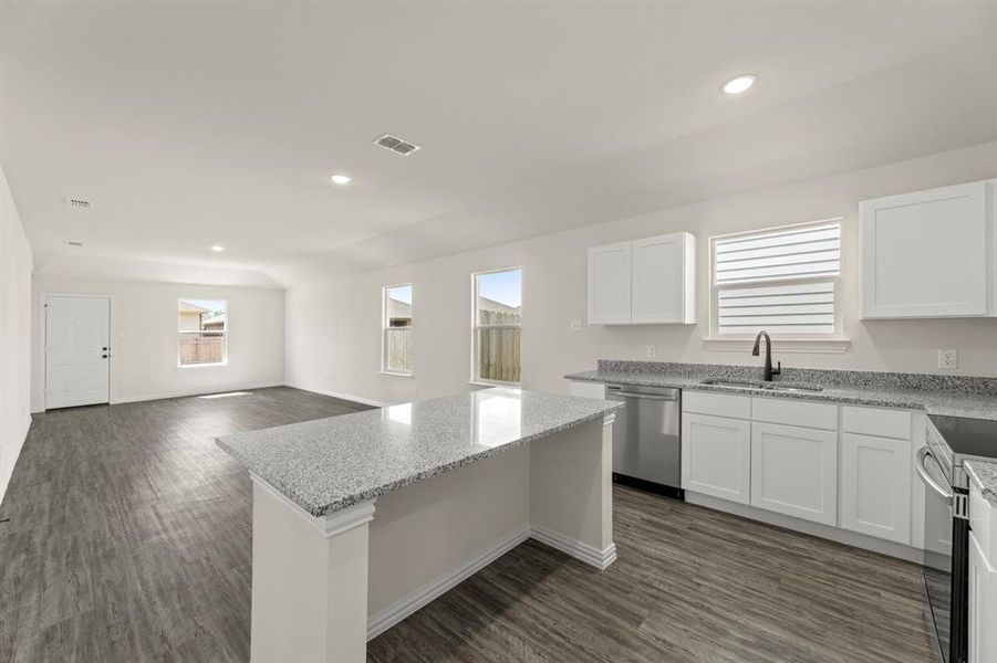 12. 108 Kainos - Kitchen (4)