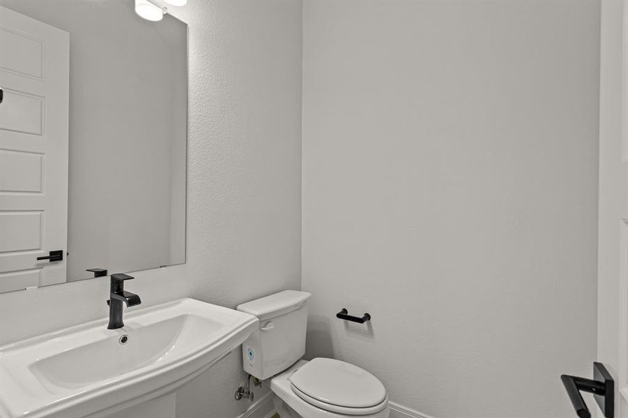 Furnished interior view inside a new home in Walsh Classic, Fort Worth (Image 6). Furnished interior view inside a new home in Walsh Classic, Fort Worth (Image 6).