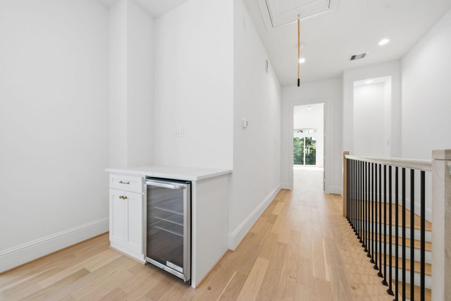 Spacious, unfurnished interior of a new home in , Houston (Image 37).