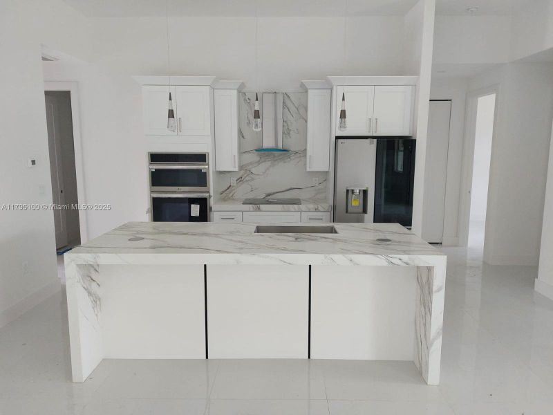 Furnished interior view inside a new home in , Lehigh Acres (Image 4).