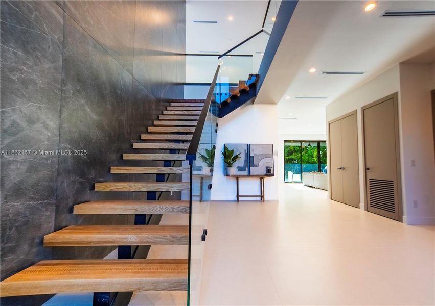 Image 41 of a home in .