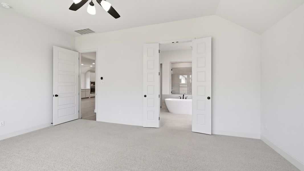 Spacious, unfurnished interior of a new home in Mosaic, Celina (Image 22). Spacious, unfurnished interior of a new home in Mosaic, Celina (Image 22).