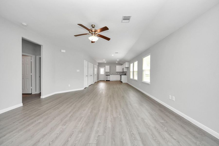 Image 10 of a home in . Image 10 of a home in .