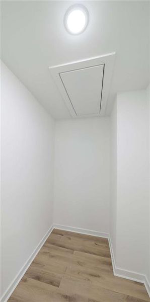 Spacious, unfurnished interior of a new home in , Rome (Image 21).