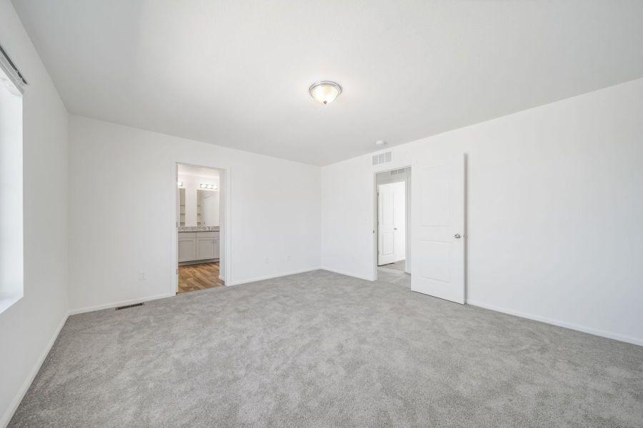 Spacious, unfurnished interior of a new home in Reunion, Commerce City (Image 18). Spacious, unfurnished interior of a new home in Reunion, Commerce City (Image 18).