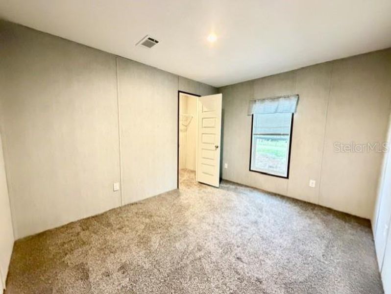 Spacious, unfurnished interior of a new home in , Chiefland (Image 17).