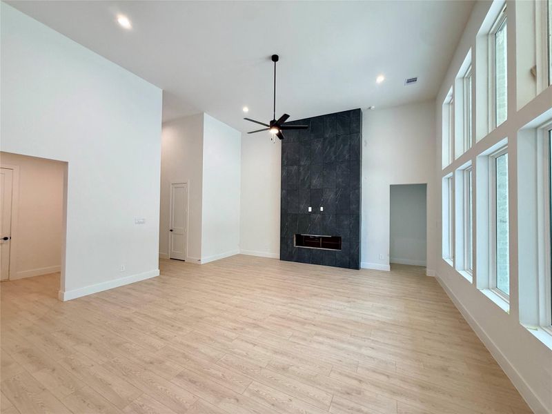 Spacious, unfurnished interior of a new home in Butlers Bend Estates, Pinehurst (Image 20).