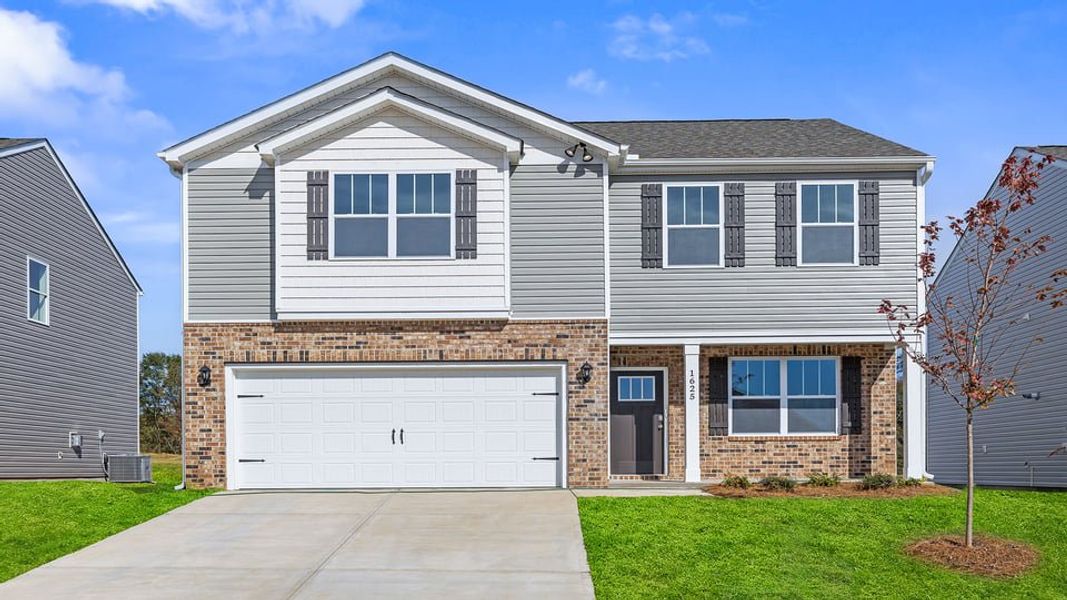 Exterior details and patio area of a home in Sage Grove, Lyman (Image 1).