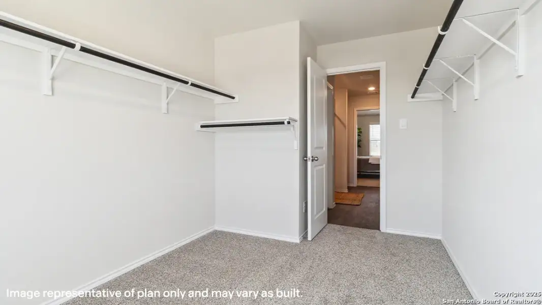 Spacious, unfurnished interior of a new home in , San Antonio (Image 19).
