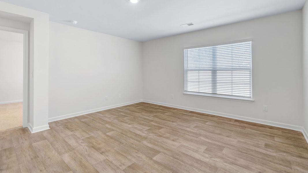Spacious, unfurnished interior of a new home in Waverly Place, Linwood (Image 13).