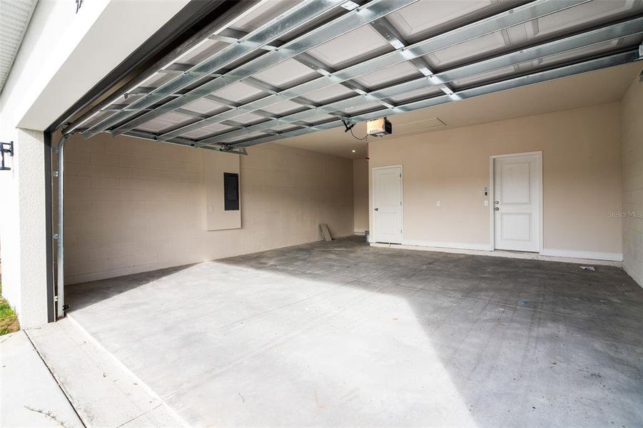 Spacious, unfurnished interior of a new home in SummerCrest, Ocala (Image 37).