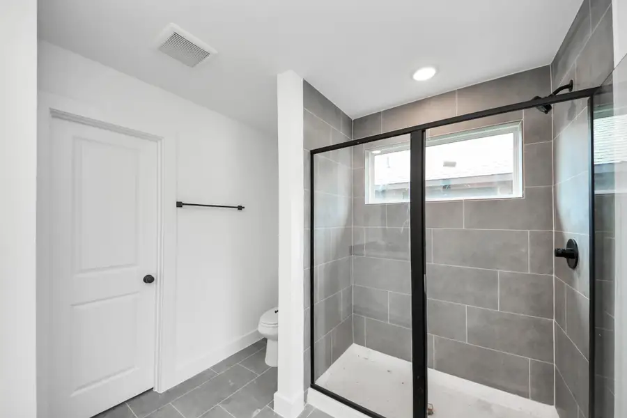 Image 41 of a home in .