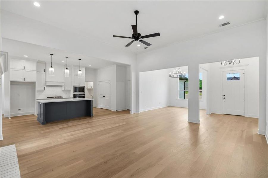 Spacious, unfurnished interior of a new home in , Tyler (Image 27).