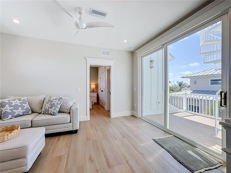 Image 77 of a home in .