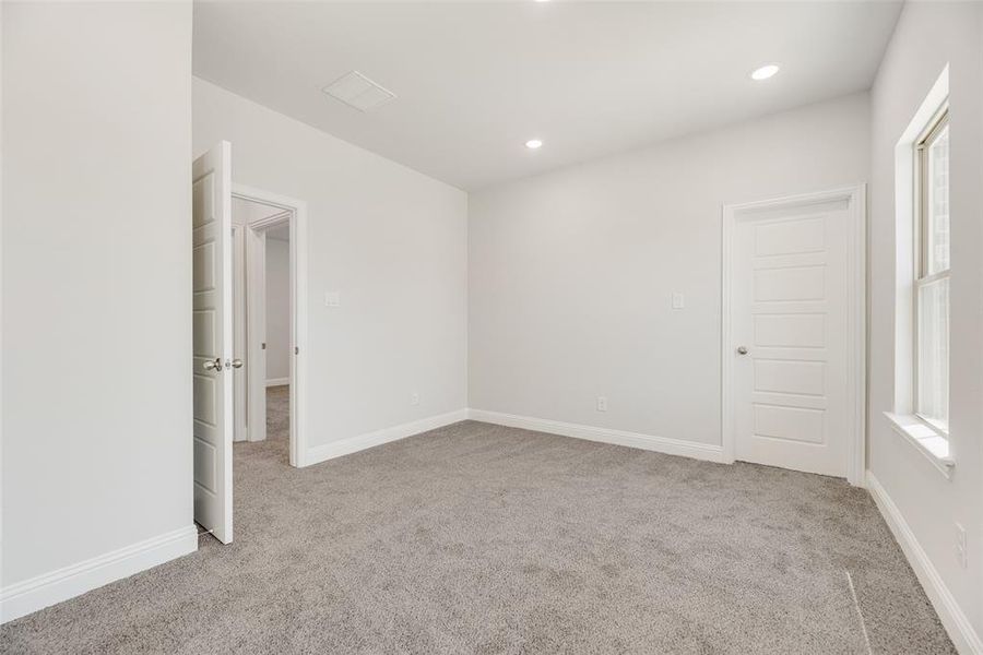 Spacious, unfurnished interior of a new home in Arbors at Legacy Hills, Celina (Image 23).