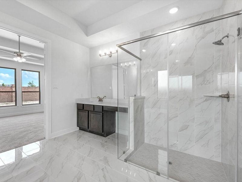 Furnished interior view inside a new home in Lago Mar, Texas City (Image 8).