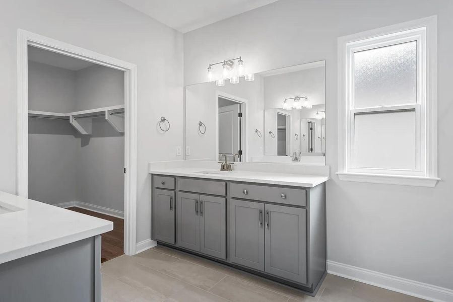 The Wellsley B Primary Suite Bathroom