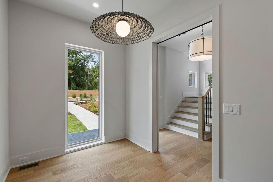 Spacious, unfurnished interior of a new home in Aster, Roswell (Image 82).