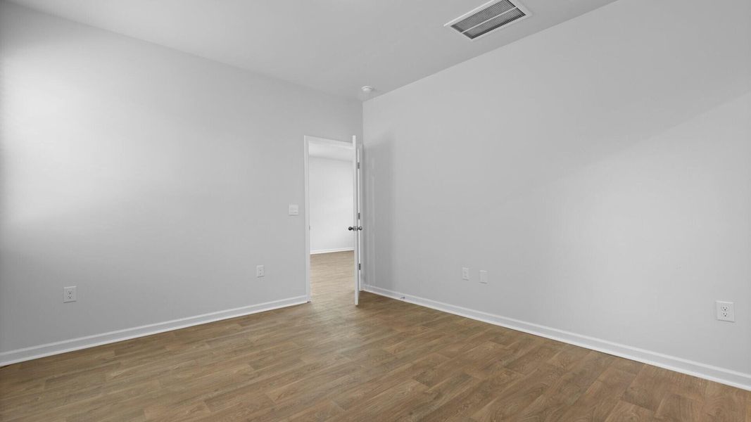 Spacious, unfurnished interior of a new home in North Shore, Summerton (Image 30).