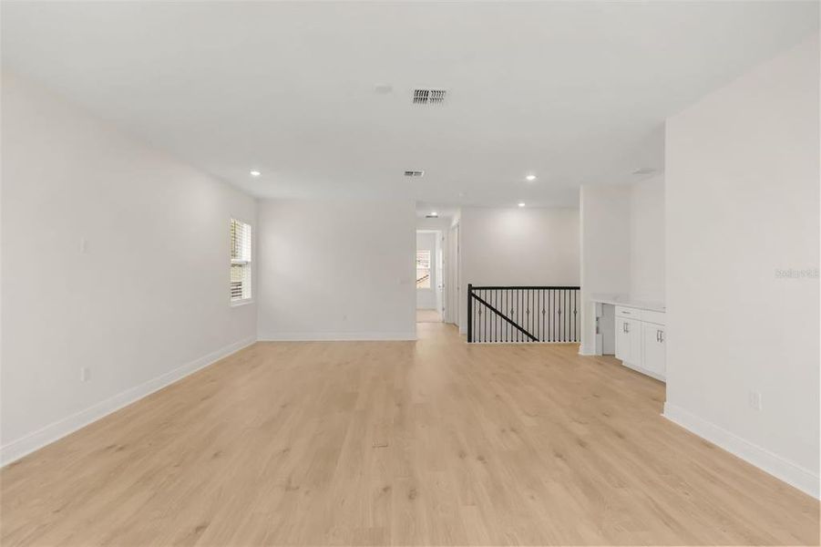 Spacious, unfurnished interior of a new home in Palms at Windermere, Windermere (Image 25). Spacious, unfurnished interior of a new home in Palms at Windermere, Windermere (Image 25).