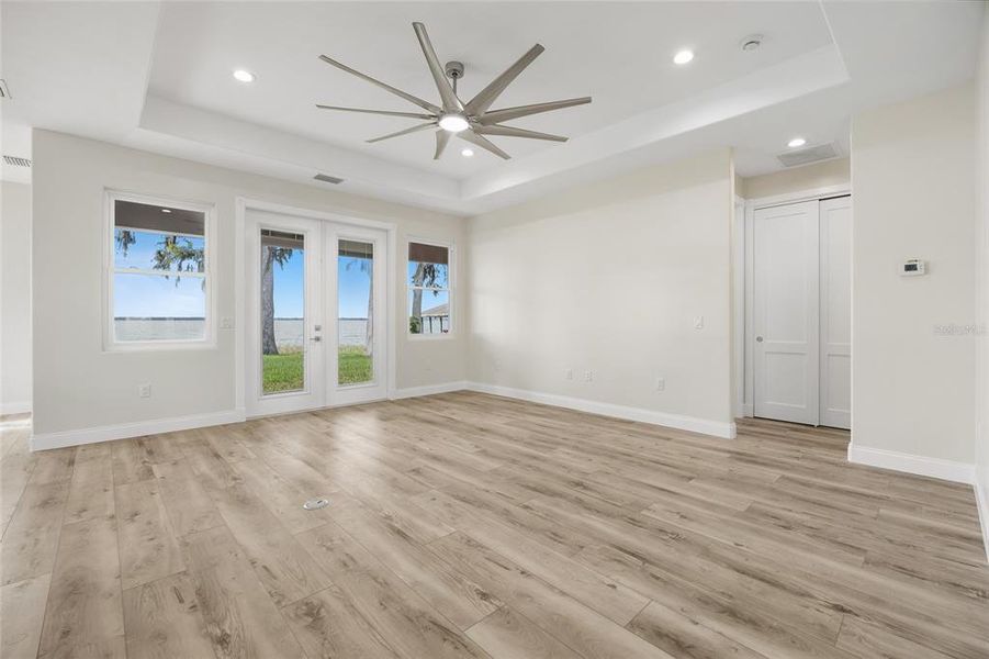 Spacious, unfurnished interior of a new home in , Tavares (Image 23).