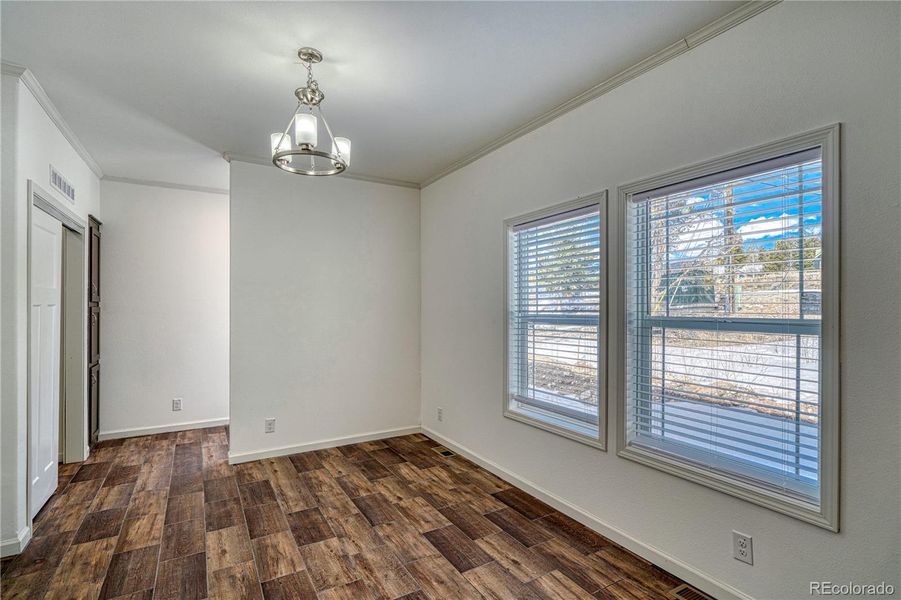 Spacious, unfurnished interior of a new home in , Leadville (Image 13).