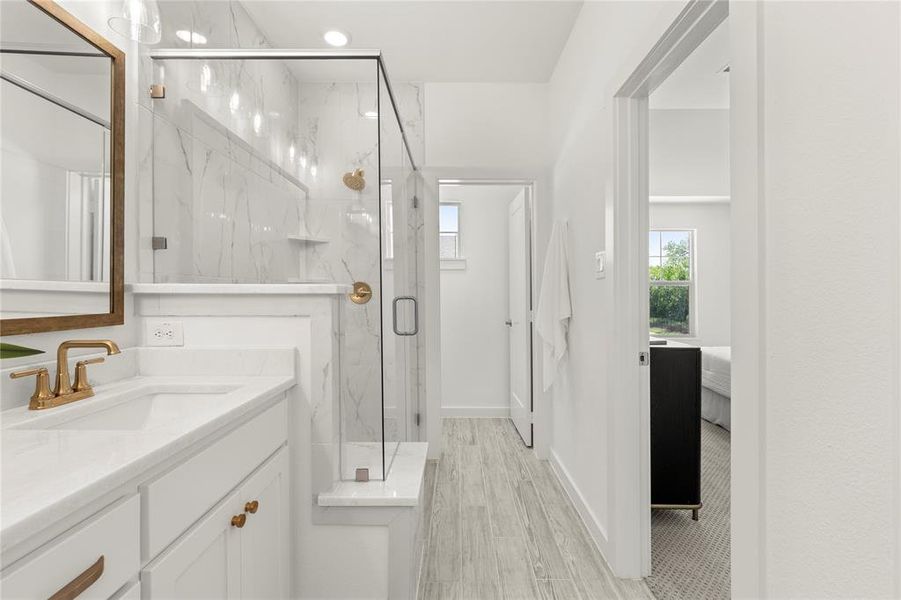 22. 730 Tower - Bath (3) 22. 730 Tower - Bath (3)