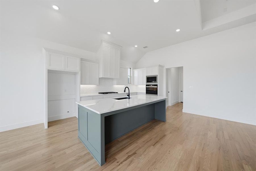 Furnished interior view inside a new home in Quail Hollow, Rockwall (Image 12).
