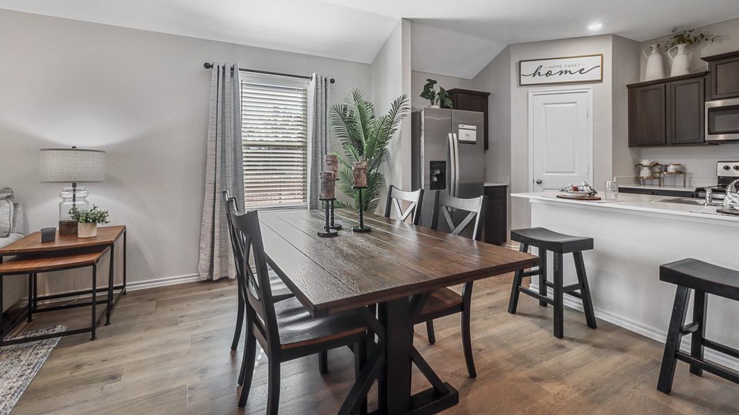 Representative furnished interior of a home built from the X40E Elgin by D.R. Horton in River Oaks at Sawmill, Chandler (Image 16).