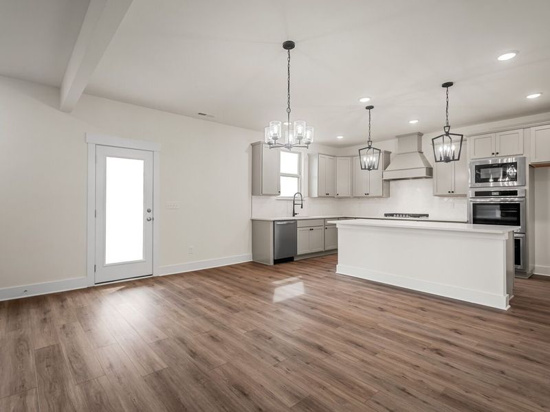 Spacious, unfurnished interior of a new home in Woods Crossing, Gallatin (Image 35).