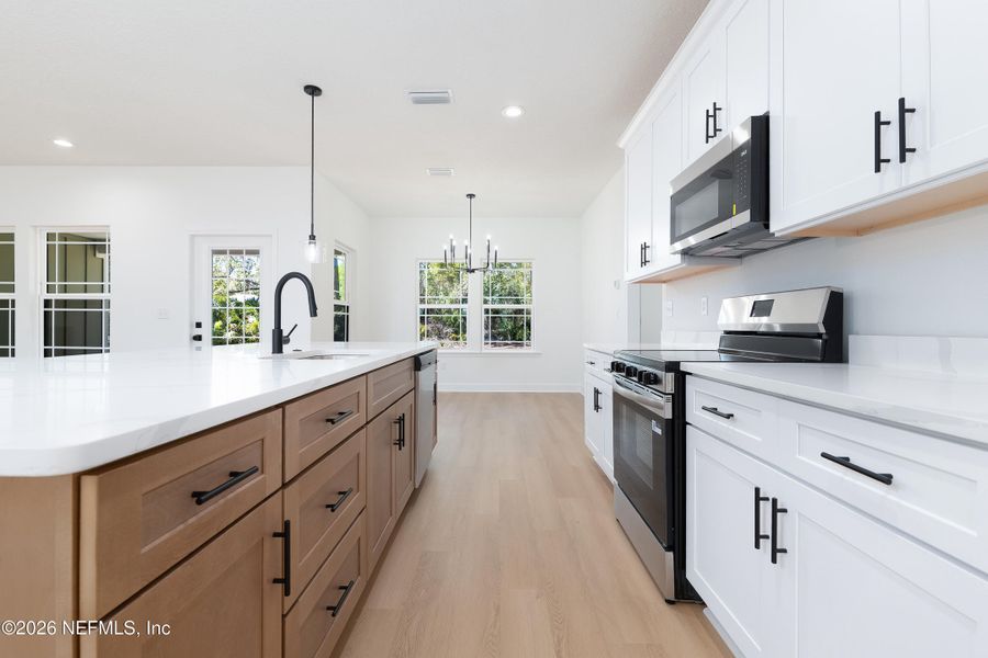 Furnished interior view inside a new home in , Palatka (Image 6).