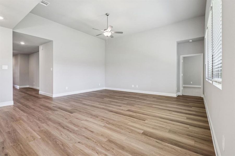 Spacious, unfurnished interior of a new home in Lakehaven - Premier Series, Farmersville (Image 21). Spacious, unfurnished interior of a new home in Lakehaven - Premier Series, Farmersville (Image 21).
