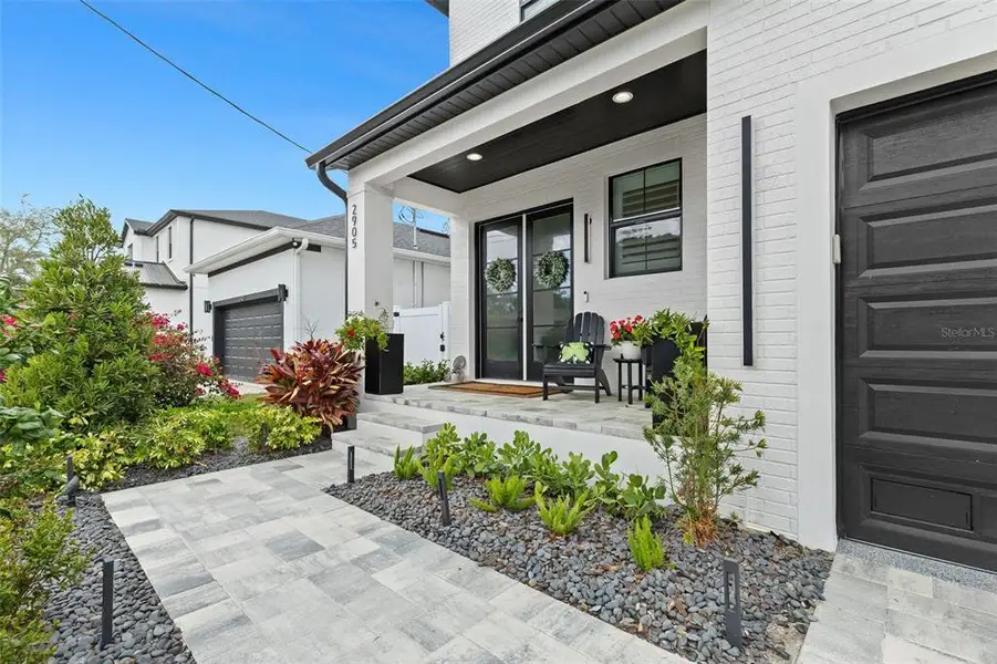Exterior details and patio area of a home in , Tampa (Image 3).