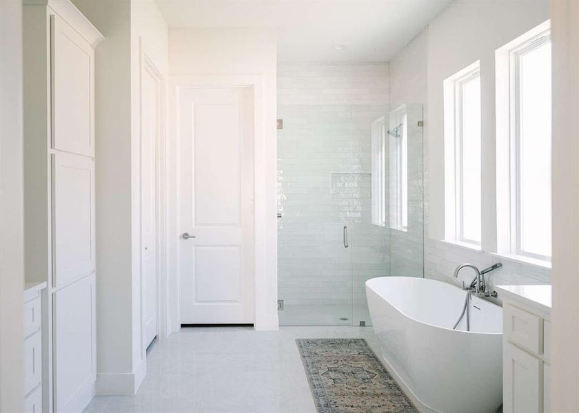 Furnished interior view inside a new home in , Weatherford (Image 9).