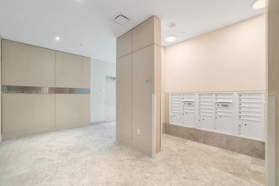 Spacious, unfurnished interior of a new home in , Bay Harbor Islands (Image 24).