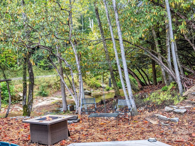 Natural landscape and outdoor views near in Pisgah Forest (Image 30). Natural landscape and outdoor views near in Pisgah Forest (Image 30).