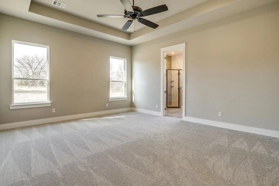 Representative unfurnished interior of a home built from the The Colin by Elmwood Custom Homes in Aledo Heights, Aledo (Image 37).