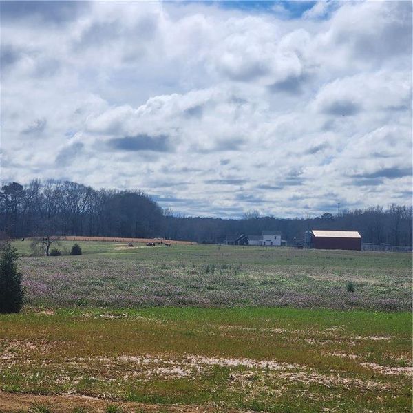 Image 40 of a home in .