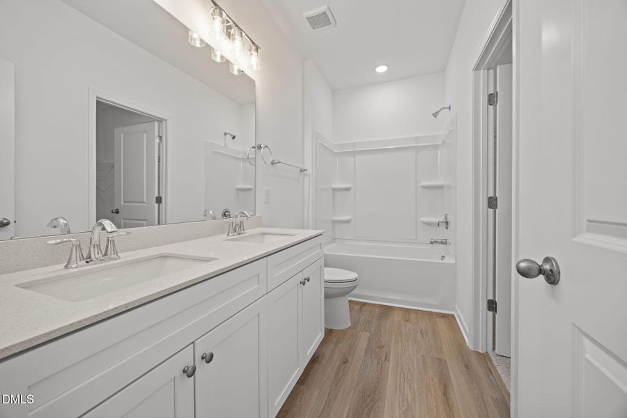 22-web-or-mls-6S8A4030