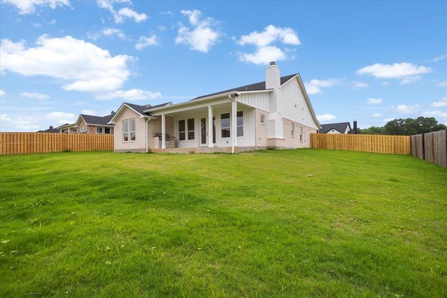 Exterior details and patio area of a home in , Lindale (Image 25).