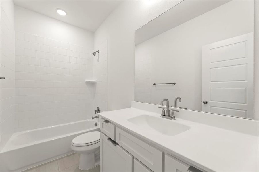 24. 3102 Fisher - 4TH Bath