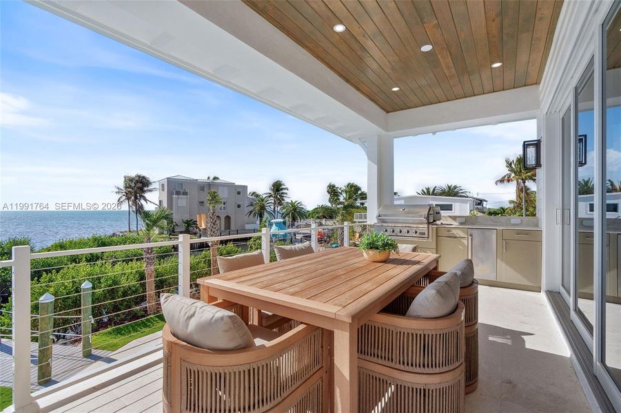 Exterior details and patio area of a home in , Key Largo (Image 25).