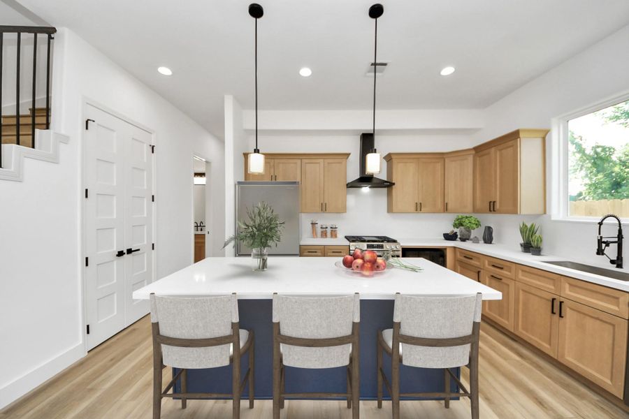 Large kitchen island, perfect for entertaining. Large kitchen island, perfect for entertaining.