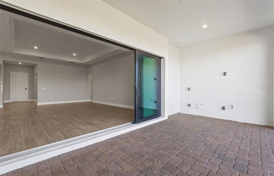 Spacious, unfurnished interior of a new home in Del Webb Catalina, Lakewood Ranch (Image 26).