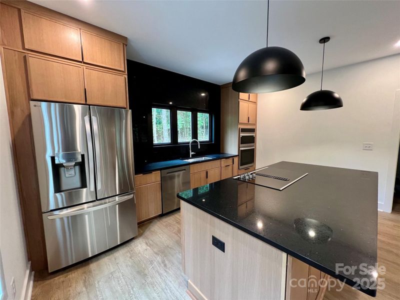 Kitchen Island with Electric Downdraft Cooktop Kitchen Island with Electric Downdraft Cooktop